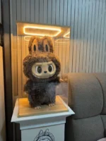 zimomo-displaying-hanging-roman-column-base-1